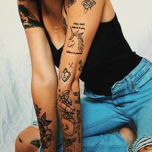 tatouage avant bras Femme 15