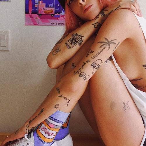 tatouage avant bras Femme 20