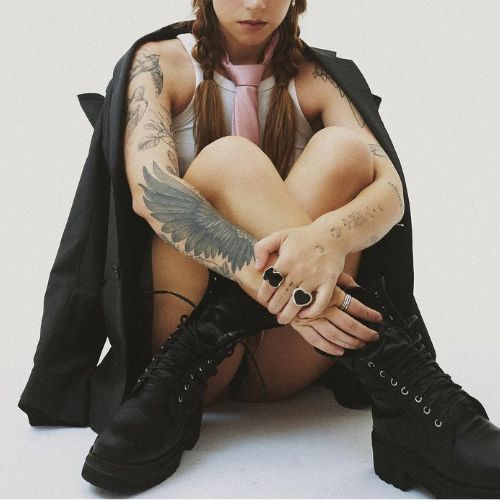 tatouage bras femme alexandramitroshina 3