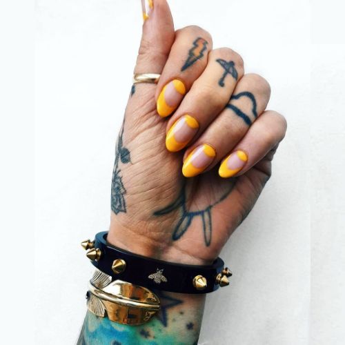 tatouage doigts femme sammijefcoate