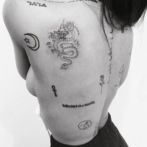 tatouage femme dos chiarabiasi