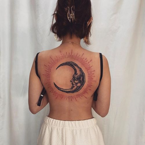 tatouage femme dos micah_ulrich